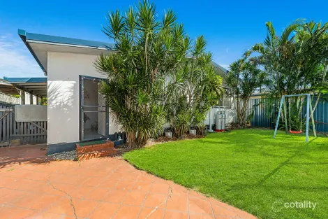 Property photo of 5 Nemara Street Biggera Waters QLD 4216