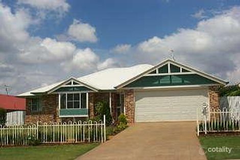 60 Bouganvillea Dr, Middle Ridge, QLD 4350