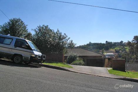 Property photo of 24 Brendon Avenue Farmborough Heights NSW 2526