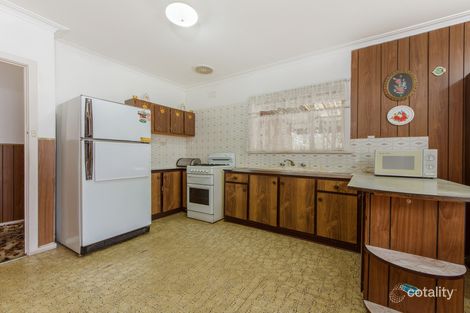 Property photo of 48 Mulhall Drive St Albans VIC 3021