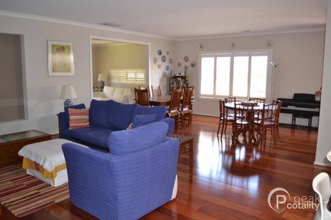 Property photo of 21 Cavalier Drive Berwick VIC 3806