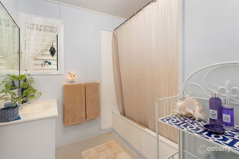 Property photo of 60 Jane Street Leichhardt QLD 4305