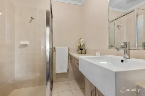 Property photo of 31 The Glenn Morphett Vale SA 5162