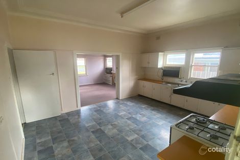 Property photo of 16 Goondooloo Street Griffith NSW 2680
