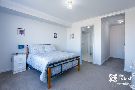 Property photo of 7 Drake Bend Bayonet Head WA 6330