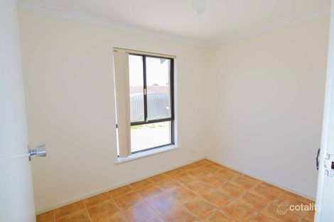 Property photo of 4 Glinis Court Ferndale WA 6148