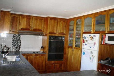 Property photo of 200 Eighth Avenue Eden Park VIC 3757