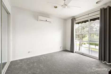 Property photo of 2 Valley Road Frankston VIC 3199