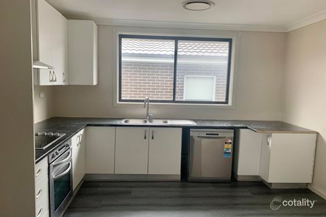 8a/8a Andre Pl, Blacktown, NSW 2148