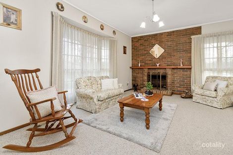 Property photo of 1 Kirwin Avenue Eltham VIC 3095