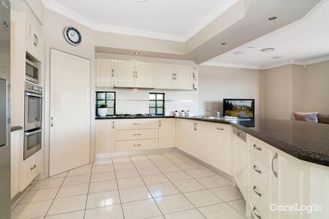 Property photo of 47 Ferrymans Court Helensvale QLD 4212