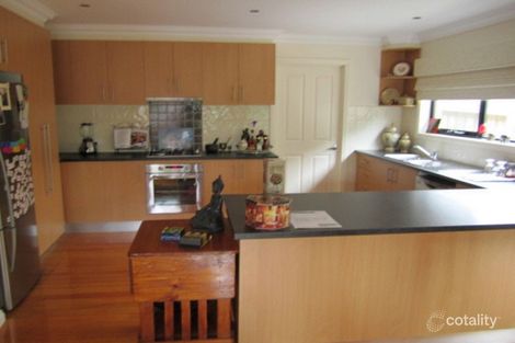 Property photo of 2/11 Macrina Street Oakleigh East VIC 3166