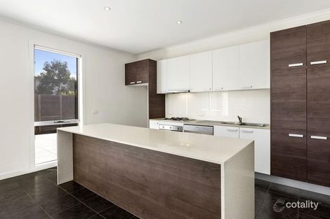 Property photo of 2 Ringtail Circuit Maidstone VIC 3012