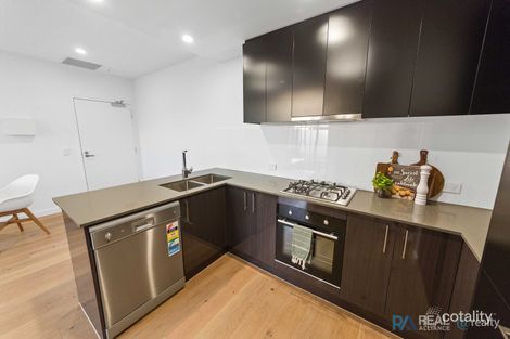 Property photo of 202/3 Heatherbrae Avenue East Ringwood VIC 3134