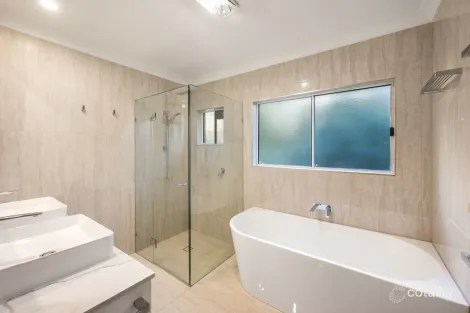 Property photo of 3 Rees Way Brookfield QLD 4069