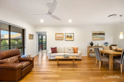 Property photo of 3 Rees Way Brookfield QLD 4069