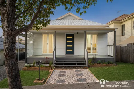 Property photo of 8 Yellowstone Way Springfield Lakes QLD 4300