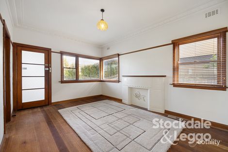 21 Fourth Ave, Rosebud, VIC 3939