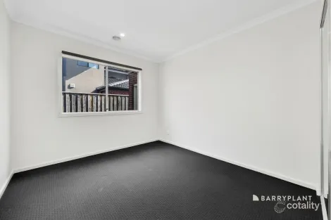 Property photo of 28 College Road Doreen VIC 3754
