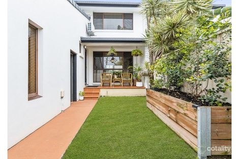 24/2-34 Karbunya St, Mermaid Waters, QLD 4218