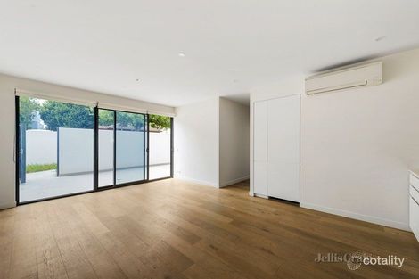 Property photo of 1/14 Maroona Road Carnegie VIC 3163