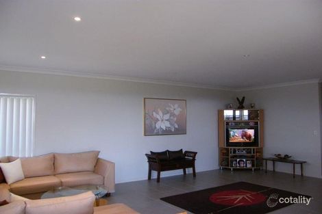 Property photo of 10 Angophora Close Narangba QLD 4504