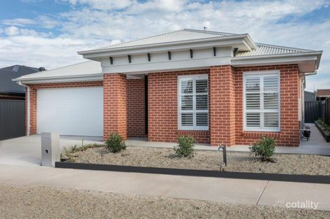 4a James St, Strathdale, VIC 3550