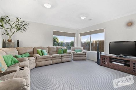 Property photo of 11 Stefan Drive Berwick VIC 3806
