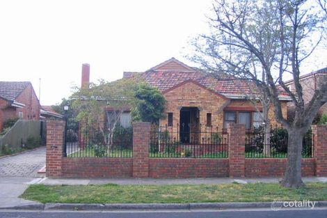 30 Hayes Rd, Strathmore, VIC 3041