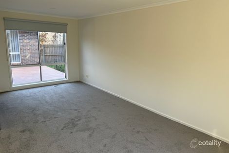Property photo of 3 Maralee Court Berwick VIC 3806