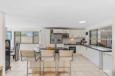 Property photo of 112 Oceanic Drive Mermaid Waters QLD 4218