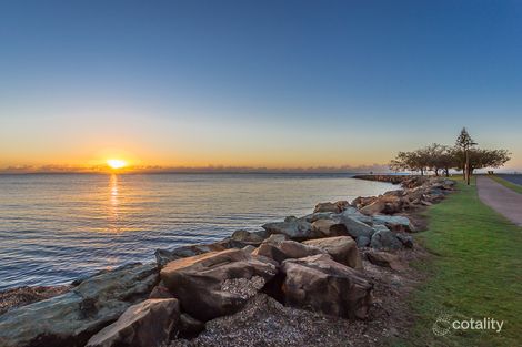 Property photo of 37 Flinders Parade Scarborough QLD 4020