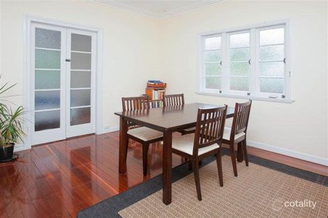 Property photo of 117 Lade Street Coorparoo QLD 4151