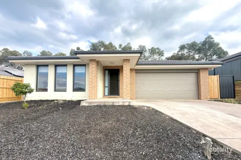 14 Chaucer Way, Drouin, VIC 3818