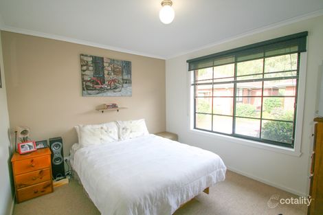 Property photo of 2/2-4 Buckland Street Woodend VIC 3442