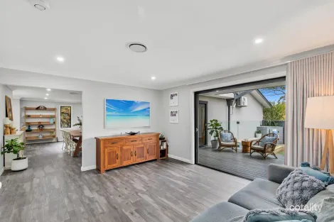 Property photo of 3 Hoddle Crescent Davidson NSW 2085