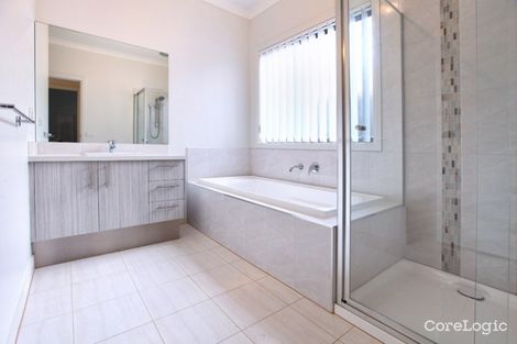 Property photo of 3 Gerald Street Craigieburn VIC 3064