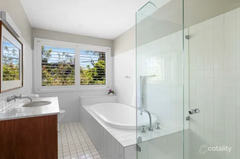 Property photo of 34 Tasman Street Dee Why NSW 2099