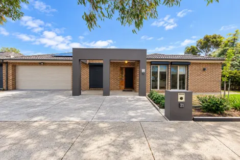 71 FAIRHAVEN BVD, MELTON WEST, VIC 3337