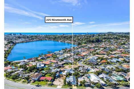 Property photo of 225 Nineteenth Avenue Elanora QLD 4221