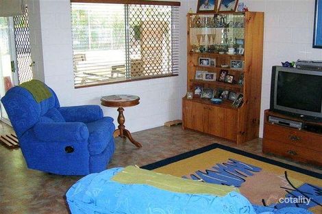 Property photo of 4 Jordan Close Mooroobool QLD 4870