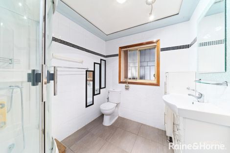 Property photo of 37 Andrew Avenue Canley Heights NSW 2166