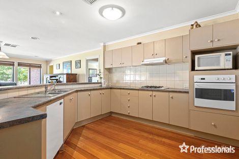 Property photo of 16 Larbert Road Mooroolbark VIC 3138