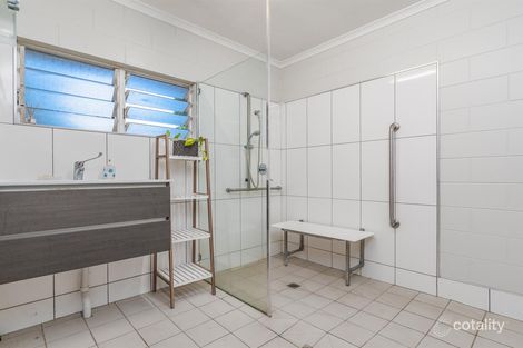 Property photo of 2 Maud Street Flying Fish Point QLD 4860