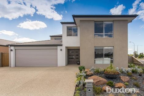 11 Rene St, Waurn Ponds, VIC 3216