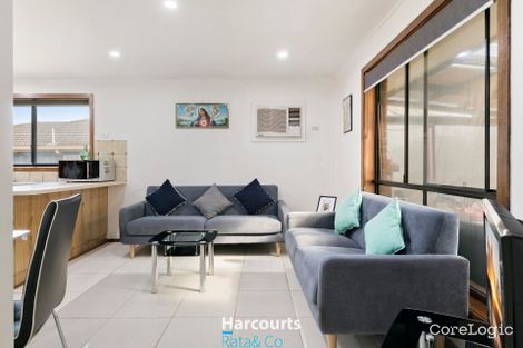 Property photo of 51 Kellaway Crescent Mill Park VIC 3082