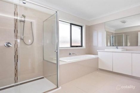 Property photo of 4 Yellowbox Drive Point Cook VIC 3030