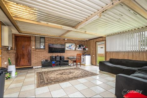 33 Anthony Dr, Rosemeadow, NSW 2560