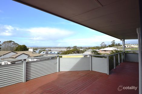 Property photo of 9 Barnett Crescent Bridport TAS 7262