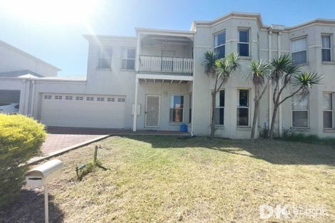 Property photo of 21 Meadowview Way Cairnlea VIC 3023